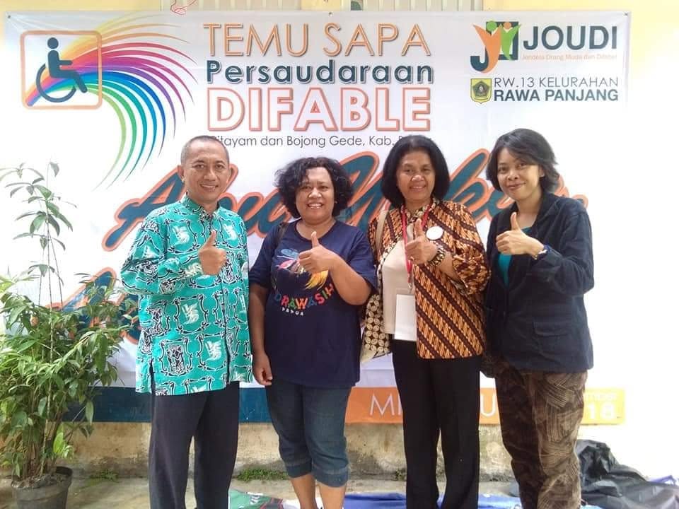 Tim relawan JOUDI
